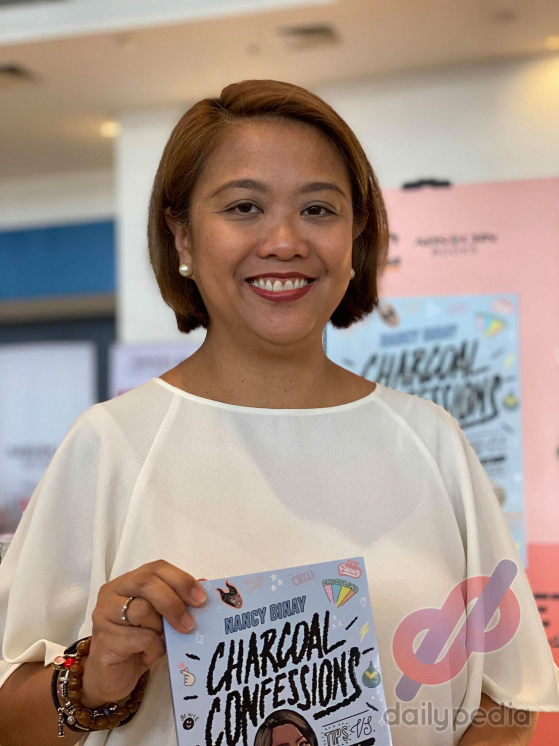 Sen. Nancy Binay stresses that 'freedom of information' is rather vital ...